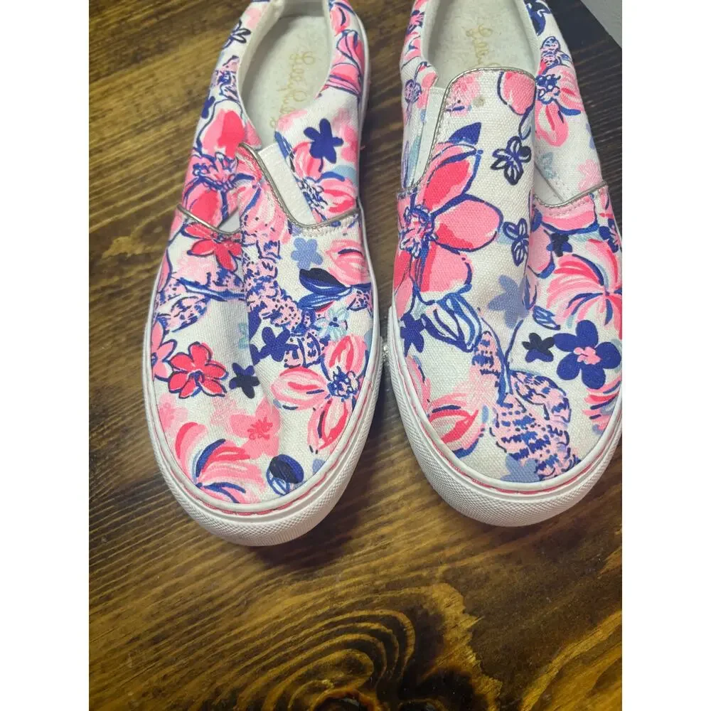 Lilly Pulitzer these are